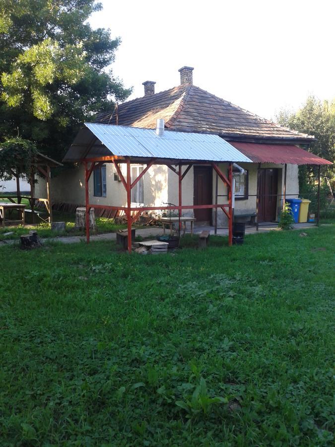 ÁGÓC Vendégház Alsoberecki Esterno foto