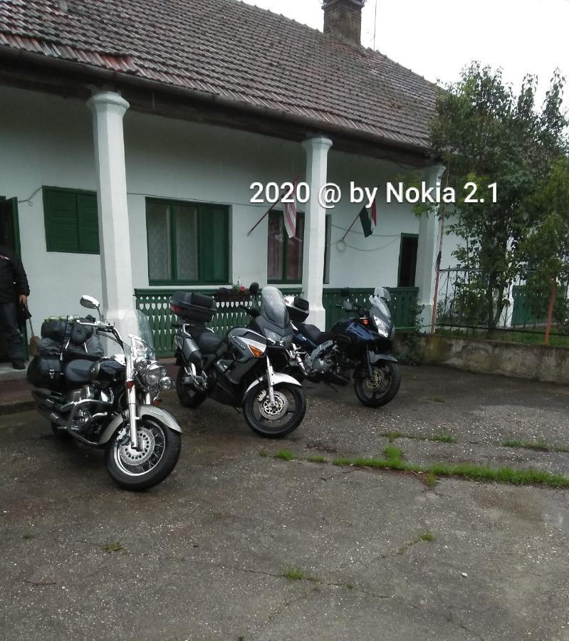 ÁGÓC Vendégház Alsoberecki Esterno foto